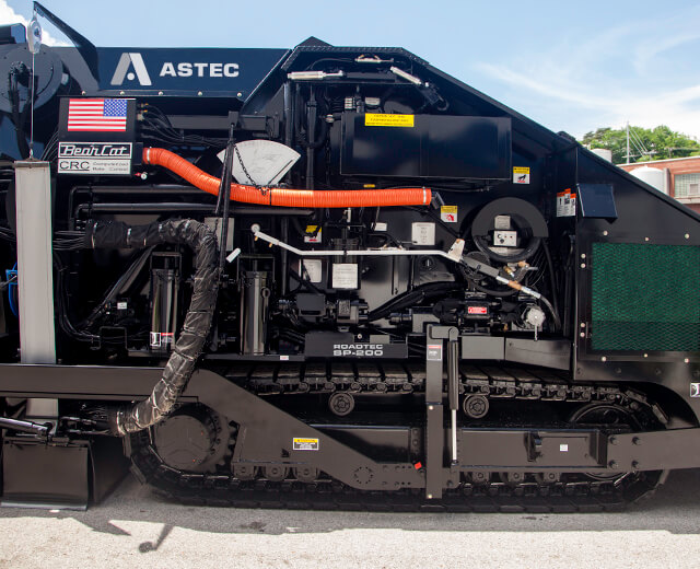 Roadtec SP-200 Spray Paver High Capacity Product Tank