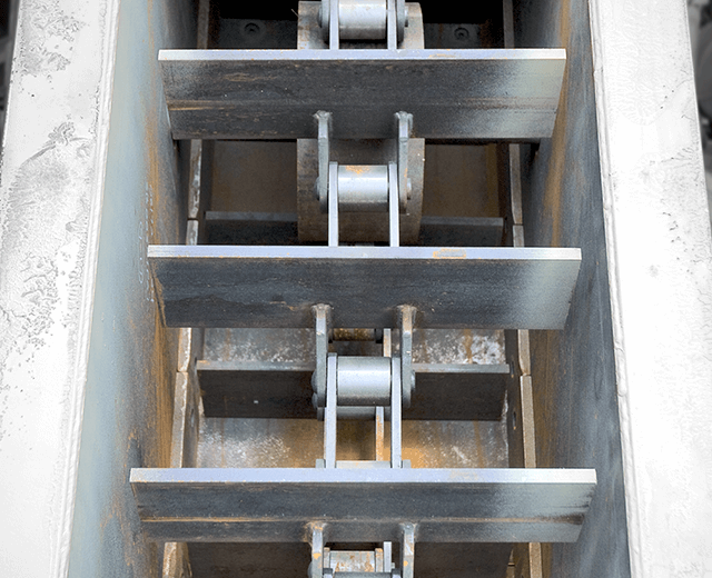 Astec roller chains for asphalt storage silo