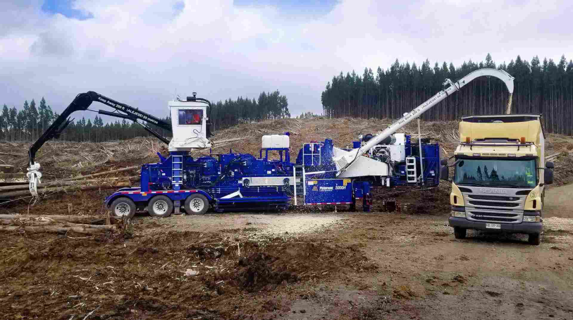 Peterson 5000H Whole Tree Chipper Astec